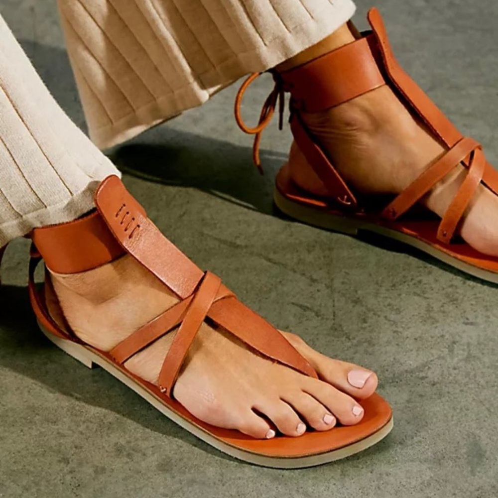 SOLD l 39 Vacation Day Leather Wrap Lace-Up Ankle Gladiator Thong Sandals - Picture 2 of 5
